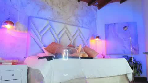 Snapshot of kylle_2050 chatting on 11-23-25, 11:32 Kyle online show from 11-23-25, 11:32