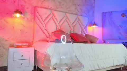 Snapshot of kylle_2050 chatting on 12-02-25, 11:15 Kyle online show from 12-02-25, 11:15