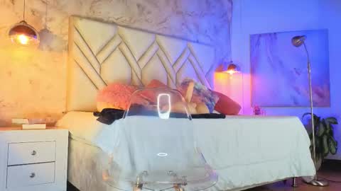 Snapshot of kylle_2050 chatting on 12-14-25, 11:26 Kyle online show from 12-14-25, 11:26