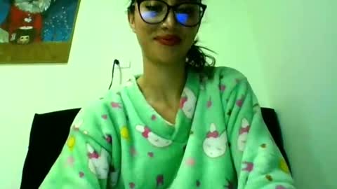 Kym Giraldo online show from 12-12-24, 10:34