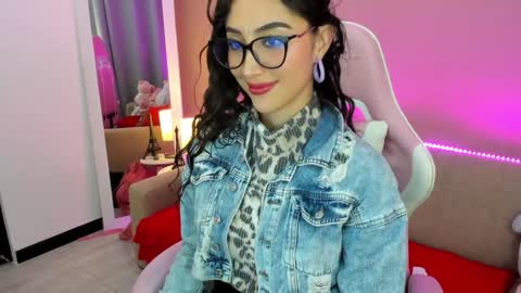 Kym Giraldo online show from 01-12-25, 08:25