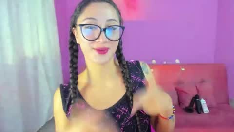 Kym Giraldo online show from 09-24-25, 06:06