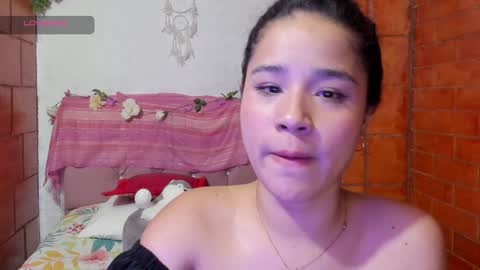 Snapshot of kyomi_beth chatting on 01-14-25, 06:07 kyomi online show from 01-14-25, 06:07