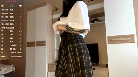 Eva online show from 12-05-25, 10:35