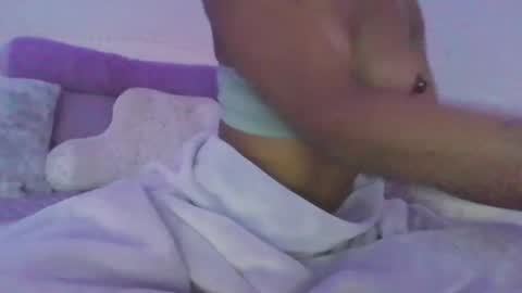 Snapshot of l11byy chatting on 10-23-25, 03:44 Preshh online show from 10-23-25, 03:44