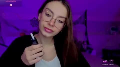 Margo  online show from 11-02-25, 08:33