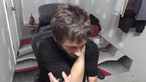 l1v1nth3dr3am online show from 11-15-25, 04:32