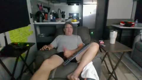 l8tniter online show from 10-14-25, 03:51