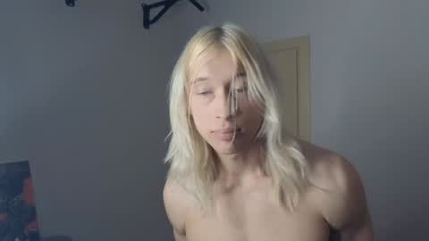 Snapshot of l_adonis_l chatting on 12-19-24, 04:02 Adonis online show from 12-19-24, 04:02