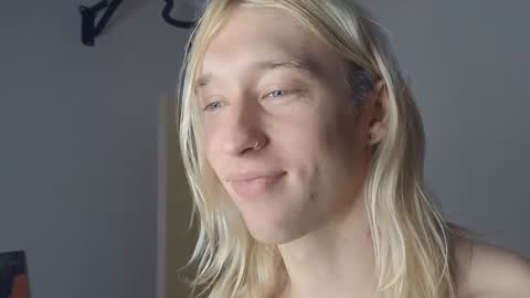 Snapshot of l_adonis_l chatting on 12-26-24, 05:26 Adonis online show from 12-26-24, 05:26