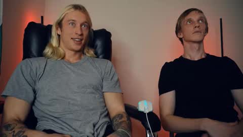 Snapshot of l_adonis_l chatting on 10-06-25, 04:32 Adonis online show from 10-06-25, 04:32