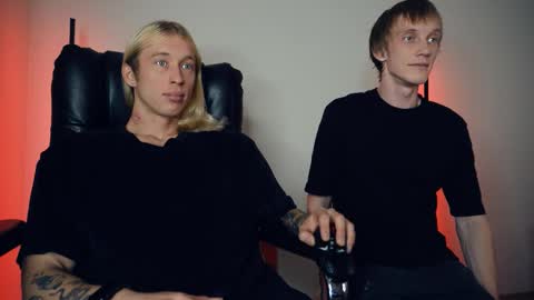 Snapshot of l_adonis_l chatting on 10-12-25, 03:38 Adonis online show from 10-12-25, 03:38