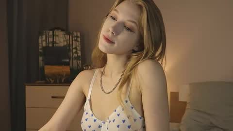 Alice online show from 02-05-26, 03:55