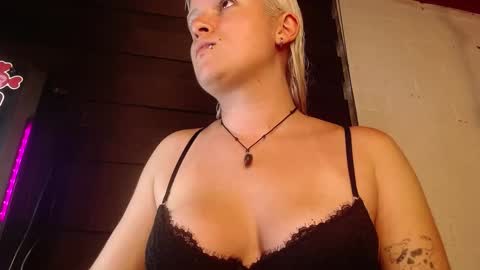 Hanna FREE ONLYFANS  online show from 03-08-25, 12:33