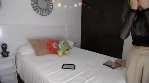 Catalina online show from 03-17-26, 02:38