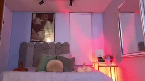 Snapshot of laady_brownn chatting on 12-26-24, 11:54 Cris online show from 12-26-24, 11:54