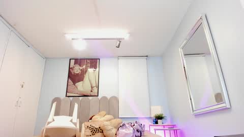 Snapshot of laady_brownn chatting on 02-02-25, 11:30 Cris online show from 02-02-25, 11:30