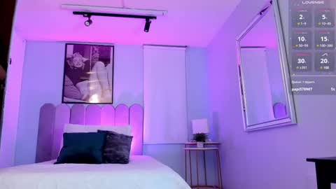 Snapshot of laady_brownn chatting on 03-12-25, 11:42 Cris online show from 03-12-25, 11:42