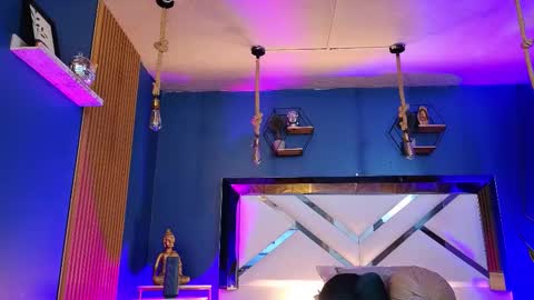 Snapshot of laady_brownn chatting on 09-19-25, 11:55 Cris online show from 09-19-25, 11:55