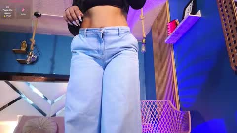 Snapshot of laady_brownn chatting on 11-15-25, 11:07 Cris online show from 11-15-25, 11:07