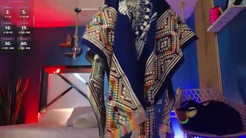 Snapshot of laady_brownn chatting on 11-16-25, 11:16 Cris online show from 11-16-25, 11:16