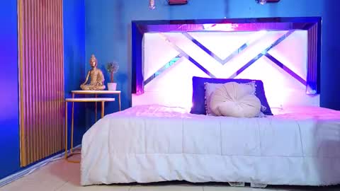 Cris  online show from 12-17-25, 11:49