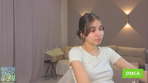 Snapshot of labubaby chatting on 09-12-25, 04:07 Mai online show from 09-12-25, 04:07