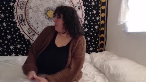 Lacey online show from 02-10-26, 04:55