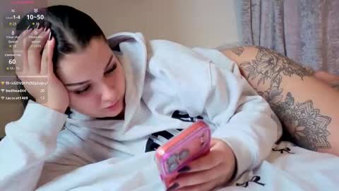 Snapshot of laceyblackx chatting on 02-28-26, 02:29 Lacey Black online show from 02-28-26, 02:29