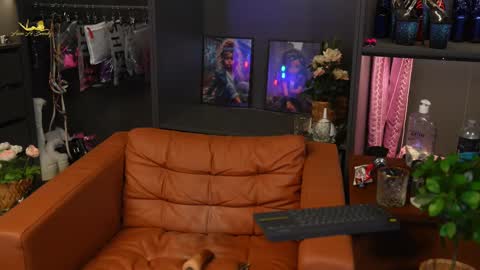 Latex Lacie online show from 02-16-25, 05:15