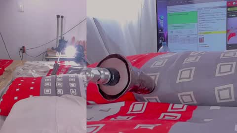 LACI LOST online show from 12-12-24, 12:16