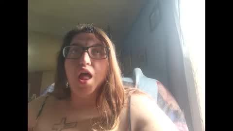 Snapshot of laddybuggie27 chatting on 02-06-25, 06:02 Laddybuggie27 online show from 02-06-25, 06:02