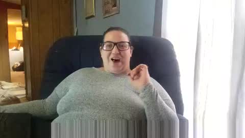 Snapshot of laddybuggie27 chatting on 02-08-25, 07:38 Laddybuggie27 online show from 02-08-25, 07:38