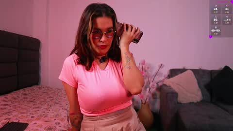 Snapshot of lady_boobs1 chatting on 10-19-25, 02:18 Kathie Dicky online show from 10-19-25, 02:18