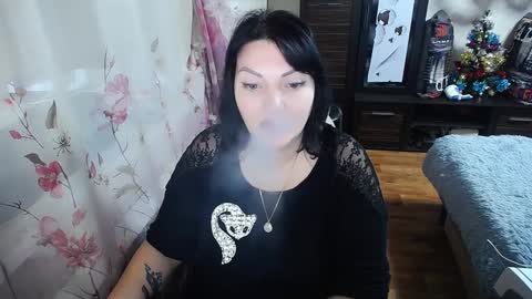 lady_boom_ online show from 12-11-24, 12:12