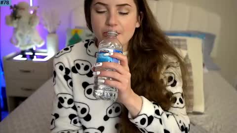 Snapshot of lady_bpd chatting on 12-06-24, 03:08 Anna online show from 12-06-24, 03:08