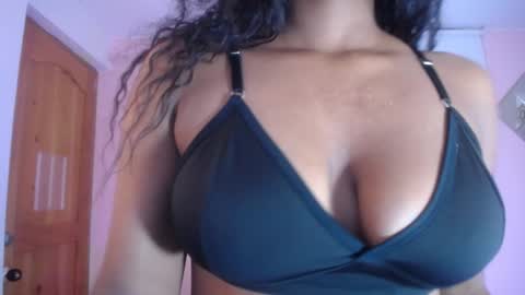 Karla - Instagram   lady karla1 online show from 01-05-25, 07:17