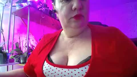 Lady Gloria online show from 12-30-24, 01:47