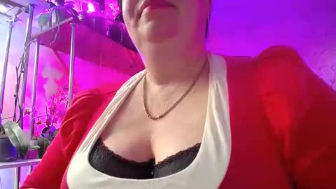 Lady Gloria online show from 03-09-25, 03:16