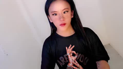    online show from 03-06-25, 02:41