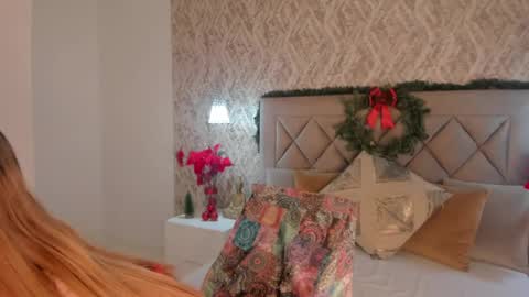 Snapshot of lady_lacey05 chatting on 12-10-24, 05:44 Gaby  online show from 12-10-24, 05:44