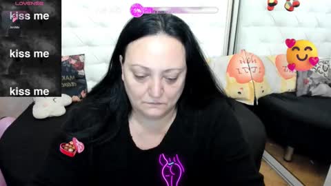 Snapshot of lady_lauren chatting on 02-15-25, 06:12 lady lauren online show from 02-15-25, 06:12