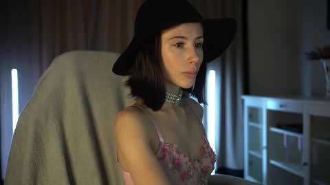 lady_nicolett online show from 09-26-25, 04:38