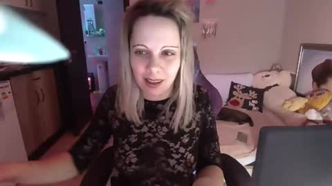 lady_smile69 online show from 02-16-25, 05:04