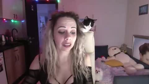 lady_smile69 online show from 01-18-26, 04:00