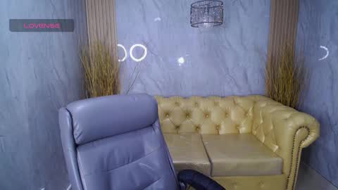 Lady Violet Bridgerton online show from 01-31-25, 07:51