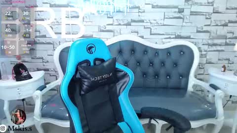 Lady Violet Bridgerton online show from 02-16-25, 01:03