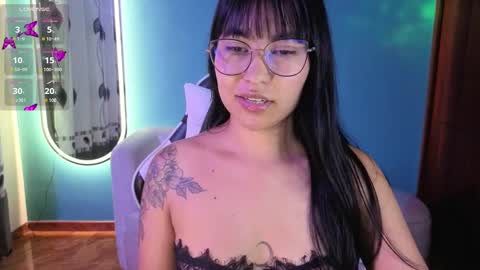 Lady Violet Bridgerton online show from 10-03-25, 10:51