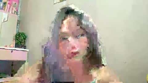 Snapshot of lady_yuki chatting on 09-14-25, 01:43 yuki hermosa online show from 09-14-25, 01:43