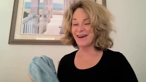 Ladybabs online show from 11-17-25, 07:08